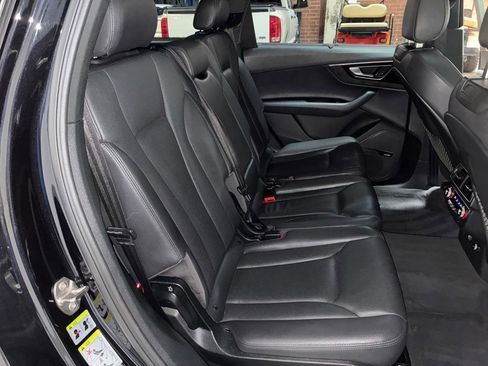 Used 2018 Audi Q7 3.0T Prestige AWD/4WD image 30