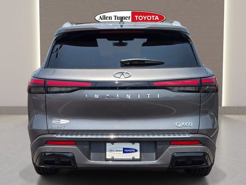 Used 2023 INFINITI QX60 Luxe w/ Cargo Package FWD image 8