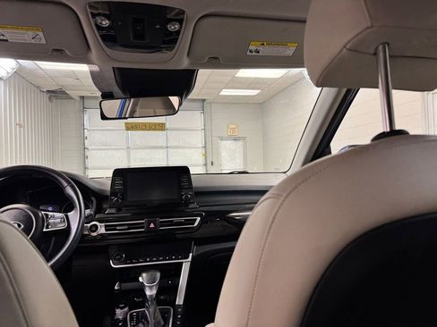 Used 2021 Kia Seltos EX image 20