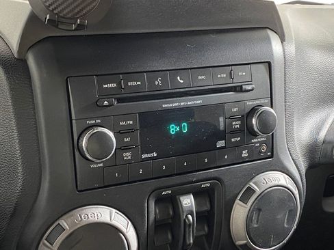 Used 2013 Jeep Wrangler Unlimited Sport image 18