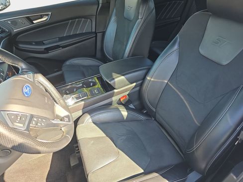 Used 2020 Ford Edge ST w/ Equipment Group 401A image 15