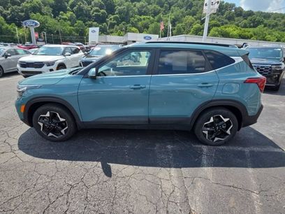Used 2025 Kia Seltos EX w/ EX Sunroof Package