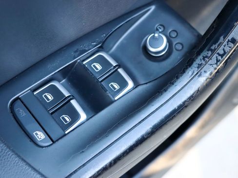 Used 2015 Audi Q3 2.0T Premium Plus w/ Driver Assistance Package image 14