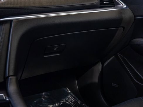 Used 2017 Cadillac XT5 Luxury w/ Driver Awareness Package image 21