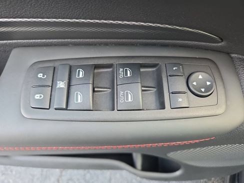 Used 2025 Dodge Durango R/T w/ Blacktop Package AWD/4WD image 24