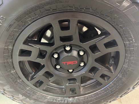 Used 2016 Toyota 4Runner TRD Pro AWD/4WD image 34