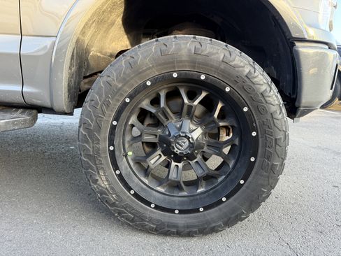 Used 2018 Ford F150 Lariat w/ Equipment Group 502A Luxury image 23