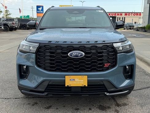 Used 2025 Ford Explorer ST w/ Sun And Sound Package AWD/4WD image 41