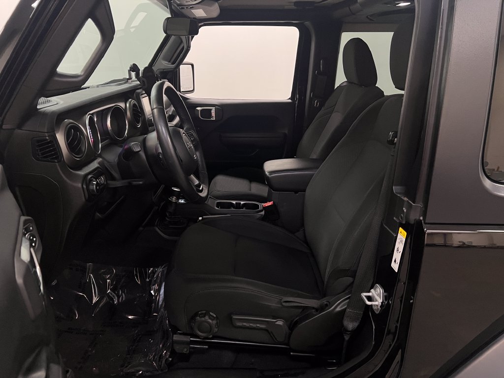 Used 2018 Jeep Wrangler Sport AWD/4WD image 10