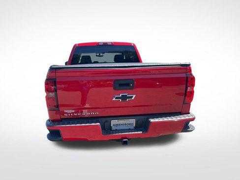 Used 2018 Chevrolet Silverado 1500 Custom w/ Custom Value Package AWD/4WD image 4