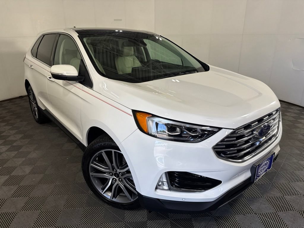 Used 2024 Ford Edge Titanium w/ Equipment Group 301A AWD/4WD image 2