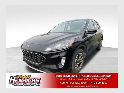 Used 2022 Ford Escape SEL w/ Technology Package AWD/4WD image 1