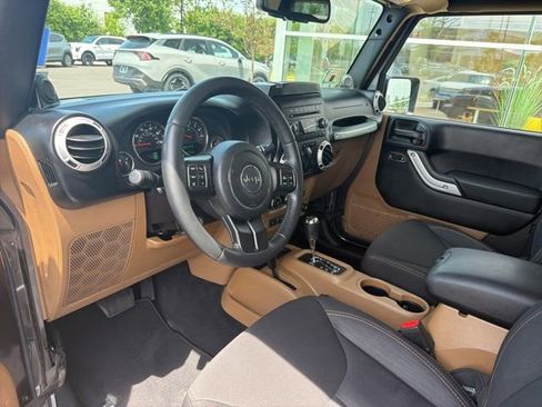 Used 2014 Jeep Wrangler Sahara w/ Connectivity Group AWD/4WD image 6