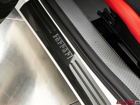 Used 2015 Ferrari 458 Speciale Coupe RWD image 50
