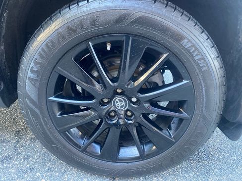 Used 2019 Toyota Highlander SE image 42