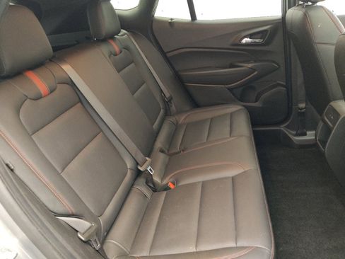 Used 2024 Chevrolet Trax RS w/ Sunroof Package FWD image 19