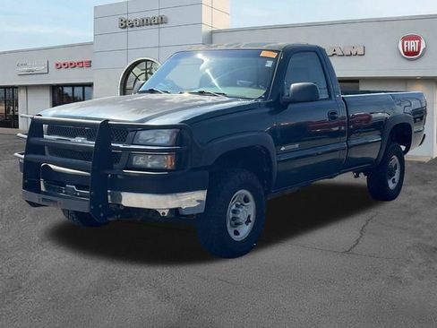 Used 2003 Chevrolet Silverado 2500 W/T w/ Skid Plate Package AWD/4WD image 3
