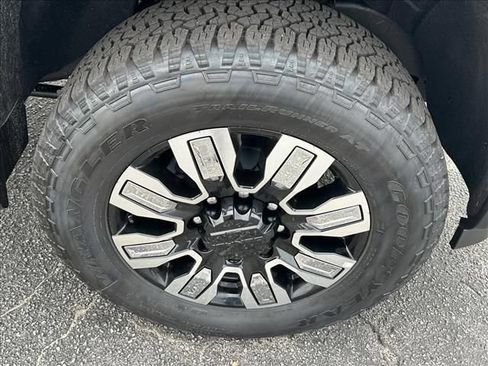 New 2026 GMC Sierra 2500 Denali w/ Denali Reserve Package AWD/4WD image 15