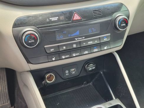 Used 2018 Hyundai Tucson Value w/ Cargo Package FWD image 19
