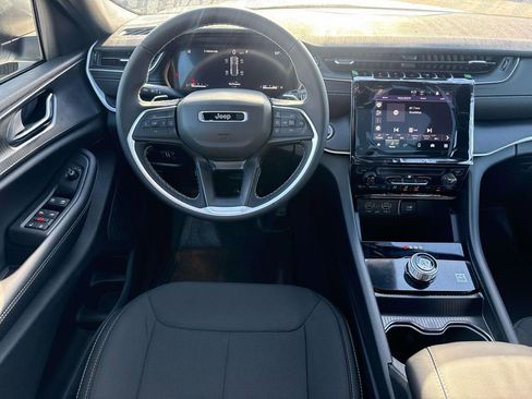 New 2025 Jeep Grand Cherokee Laredo X RWD image 11