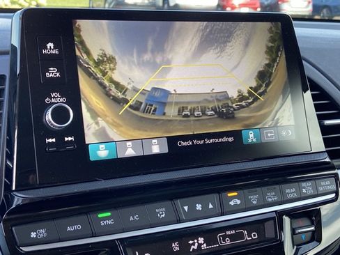 Used 2025 Honda Odyssey Touring image 36