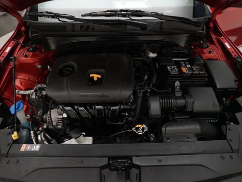 Certified 2022 Kia Forte GT-Line FWD image 3