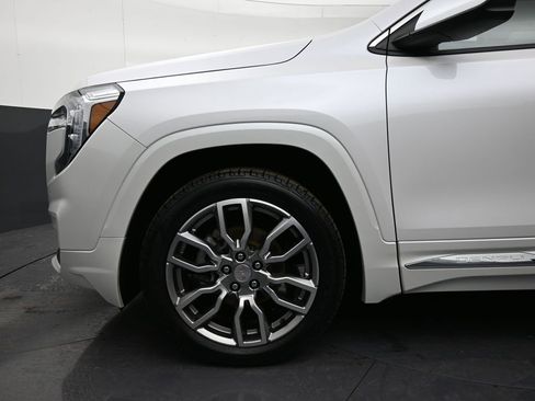Used 2022 GMC Terrain Denali image 10