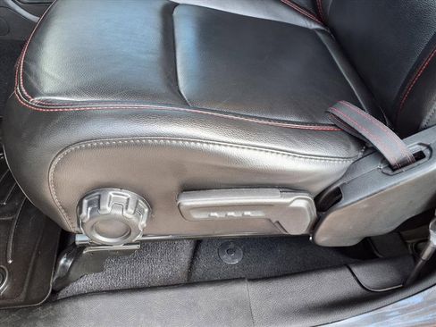 Used 2022 Jeep Wrangler Unlimited Rubicon w/ Cold Weather Group image 27