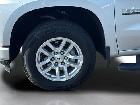 Used 2021 Chevrolet Silverado 1500 RST w/ LPO, Dark Essentials Package AWD/4WD image 9