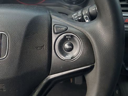 Used 2018 Honda HR-V EX image 26