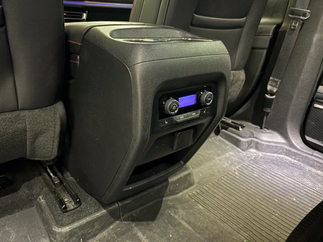 Used 2025 Chevrolet Traverse RS AWD/4WD image 25
