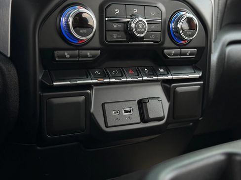 Used 2021 GMC Sierra 1500 Elevation AWD/4WD image 22