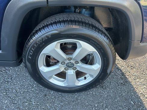 Used 2018 Jeep Compass Latitude w/ Popular Equipment Group image 11