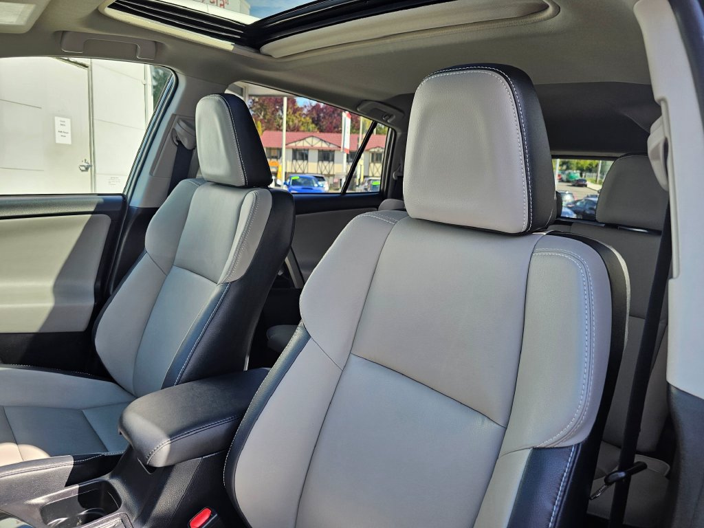 Used 2016 Toyota RAV4 Limited w/ Advanced Technology Package AWD/4WD image 20