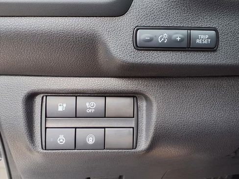 Certified 2022 Nissan Leaf SV FWD image 14