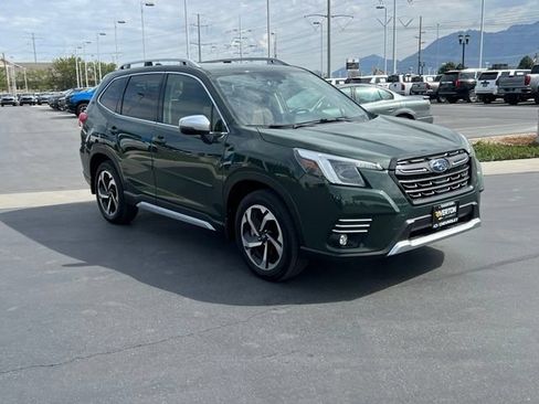Used 2024 Subaru Forester Touring w/ POP Package 3 AWD/4WD image 10