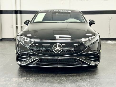 Used 2023 Mercedes-Benz EQS 580 4MATIC Sedan image 6