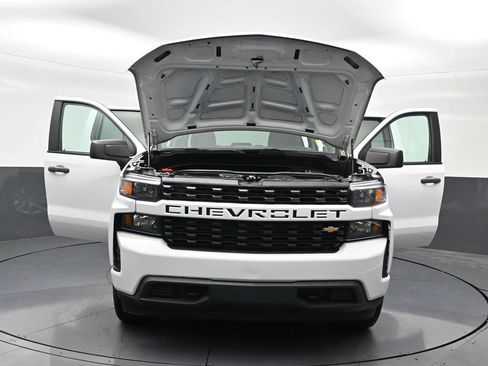 Used 2020 Chevrolet Silverado 1500 Custom w/ Custom Value Package RWD image 36