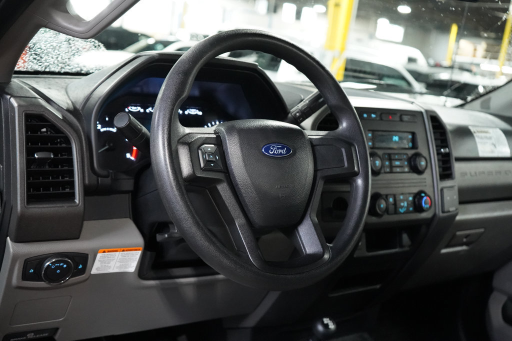 Used 2019 Ford F550 4x4 Regular Cab Super Duty image 7