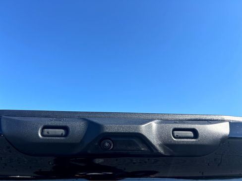 New 2024 Chevrolet Silverado EV RST image 28