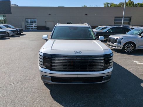 New 2026 Hyundai Palisade Limited FWD image 2