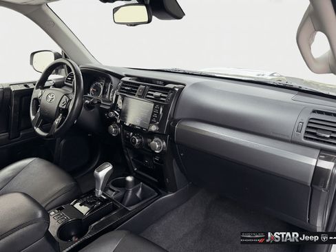 Used 2024 Toyota 4Runner TRD Off-Road Premium w/ Moonroof Package AWD/4WD image 19