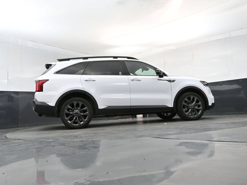 Certified 2023 Kia Sorento SX Prestige AWD/4WD image 24