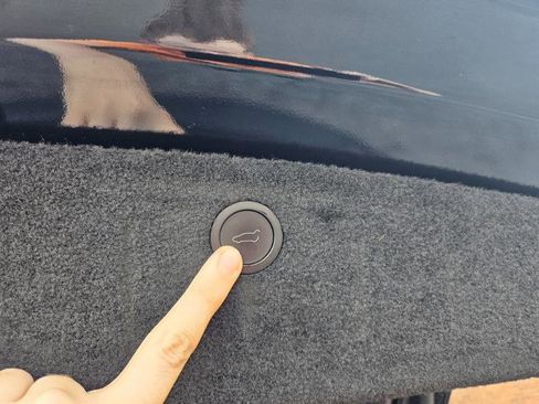 Used 2022 Tesla Model X Plaid image 73