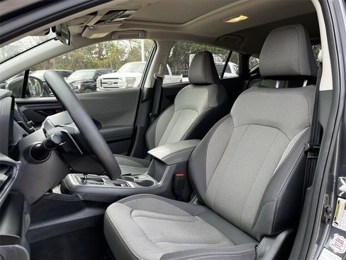 Used 2024 Subaru Crosstrek 2.0i Premium image 23