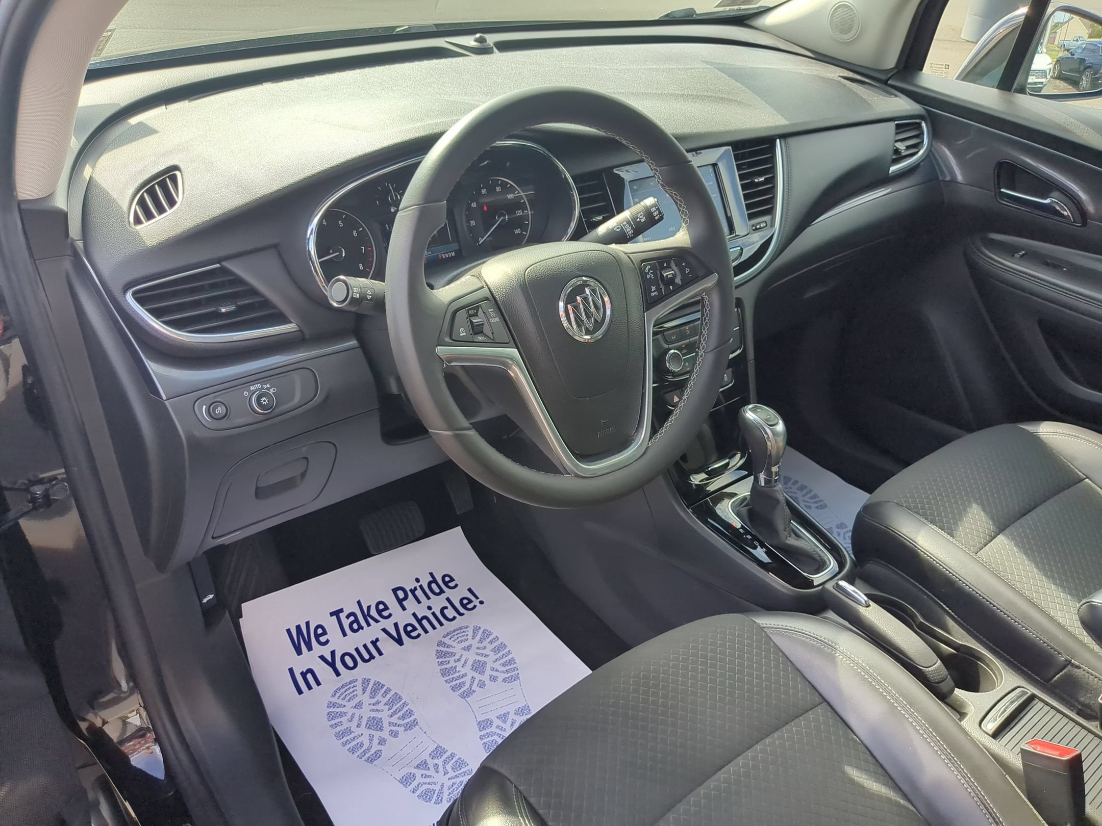 Certified 2022 Buick Encore Preferred w/ Safety Package AWD/4WD image 9