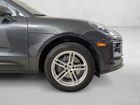 Certified 2023 Porsche Macan AWD/4WD image 11