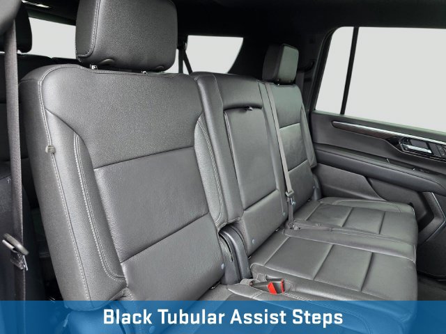 Used 2025 Chevrolet Suburban Z71 AWD/4WD image 14