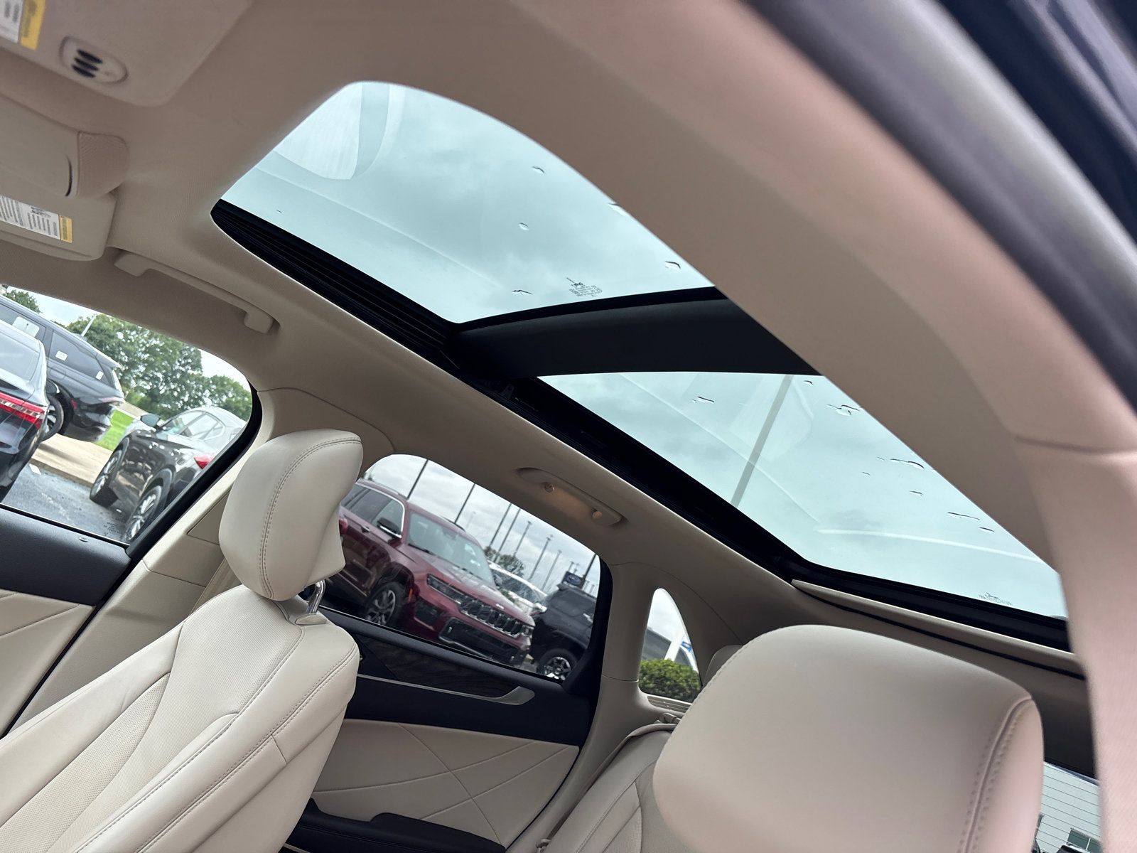 Used 2019 Lincoln MKC Reserve w/ MKC Climate Package FWD image 25