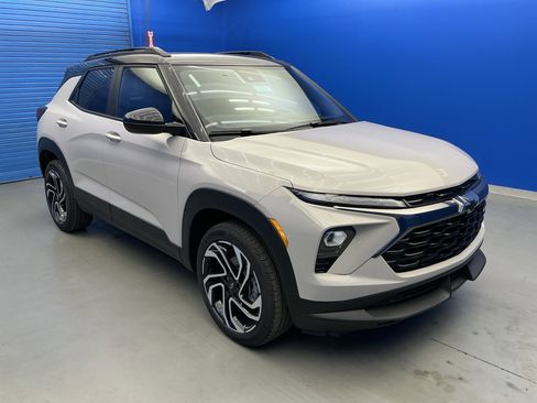 New 2026 Chevrolet TrailBlazer RS image 2